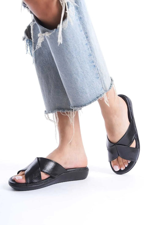 سليبر نسائي بكعب طبي لون أسود