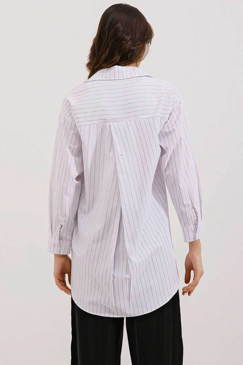 قميص مخطط اوفر سايز - أبيض