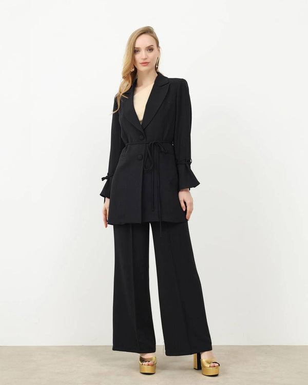 طقم رسمي قطعتين باللون الأسود