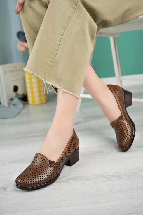 حذاء كاجوال جلد حقيقي لون بني