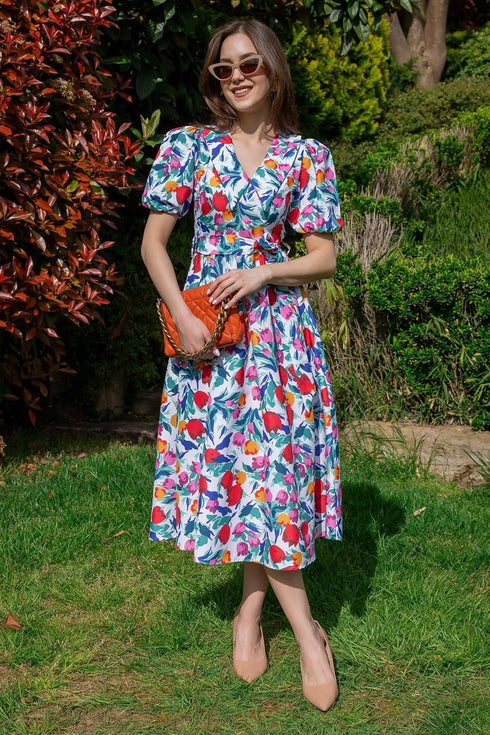 فستان بحزام بنقشة الورد