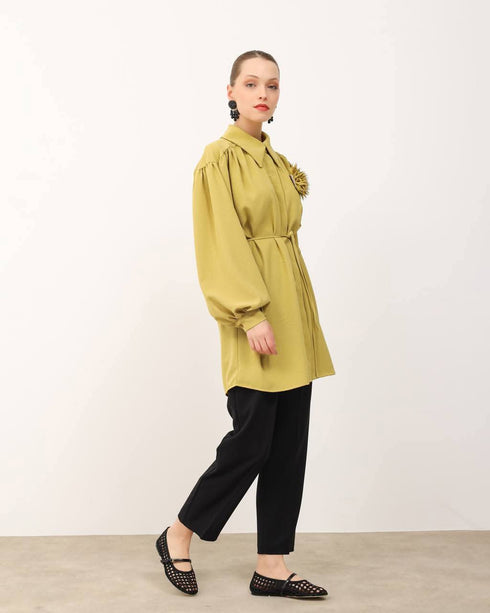 قميص نسائي لون فستقي