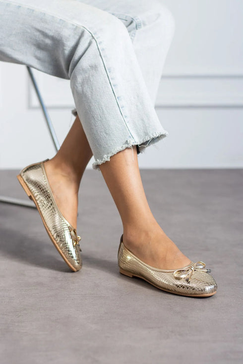 حذاء باليرينا مع فيونكة - ذهبي