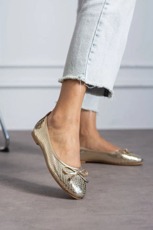 حذاء باليرينا مع فيونكة - ذهبي