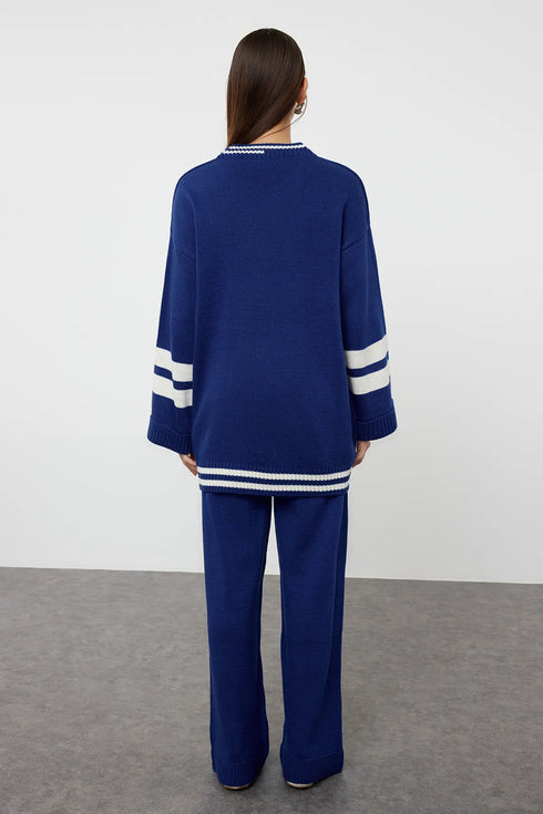 طقم تريكو مخططة لون أزرق غامق