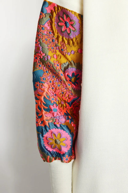 جرزة تريكو لون أبيض