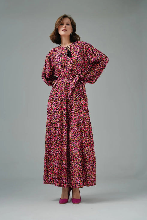 فستان نسائي ملون بحزام