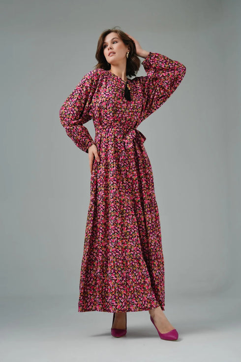 فستان نسائي ملون بحزام