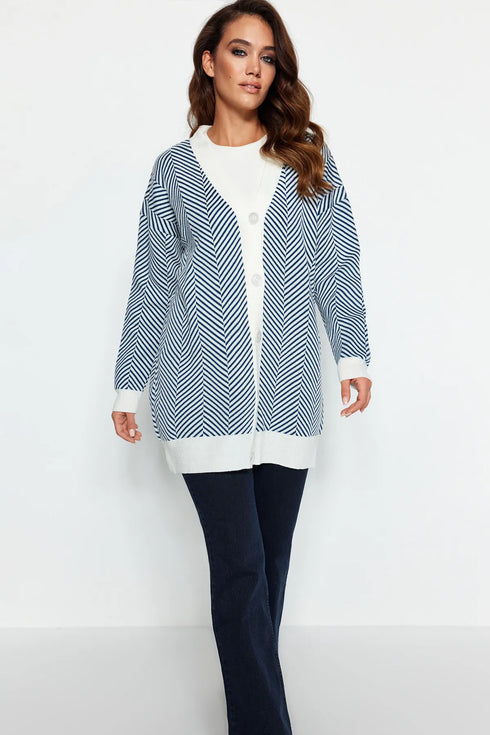 جرزة تريكو مخططة باللون الأزرق