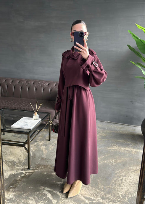 فستان ترانش باللون البرغندي