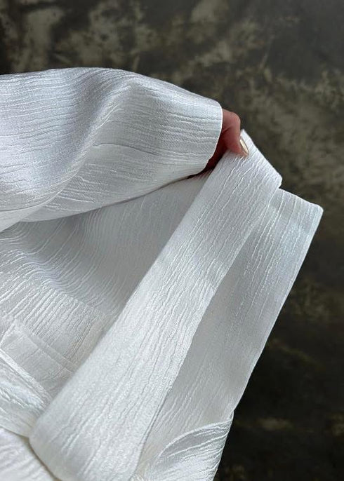 طقم قطعتين مع حزام باللون الأبيض اللولي