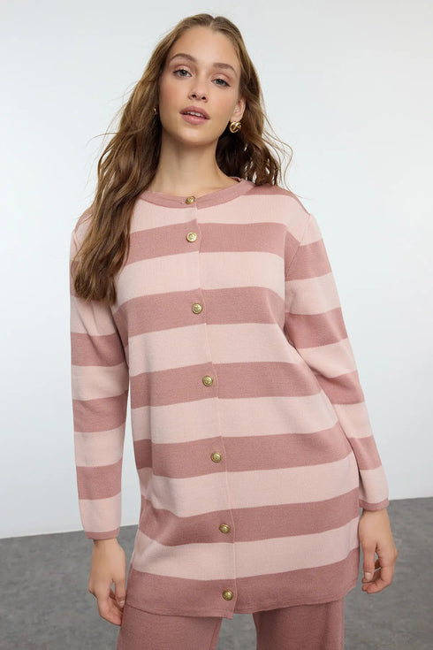 طقم كارديغان تريكو مخطط باللون الوردي