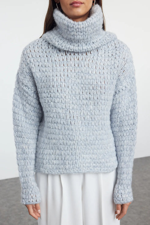 كنزة - تريكو باللون الأزرق الفاتح