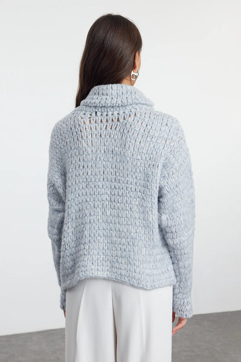 كنزة - تريكو باللون الأزرق الفاتح