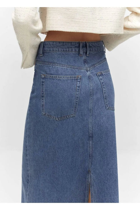 تنورة طويلة من الدنيم