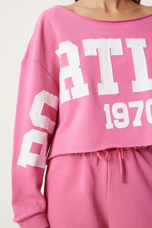 طقم بدلة رياضية لون فوشيا