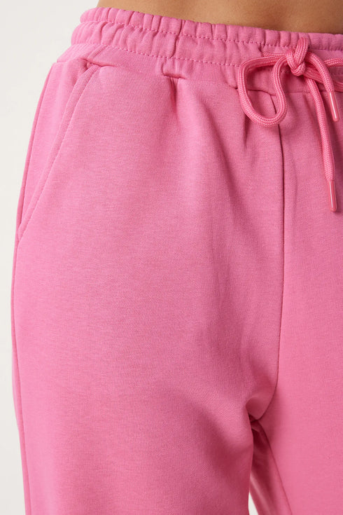 طقم بدلة رياضية لون فوشيا