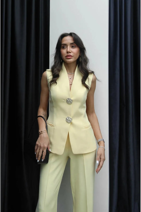 طقم قطعتين ڤيست وبنطلون - أصفر