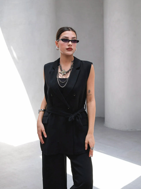 طقم ڤيست وبنطلون - أسود