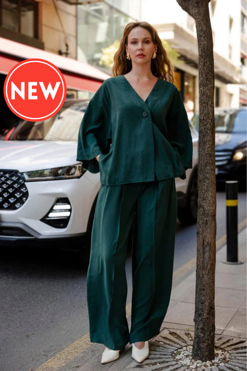 طقم بلوزة وبنطلون أخضر زمردي