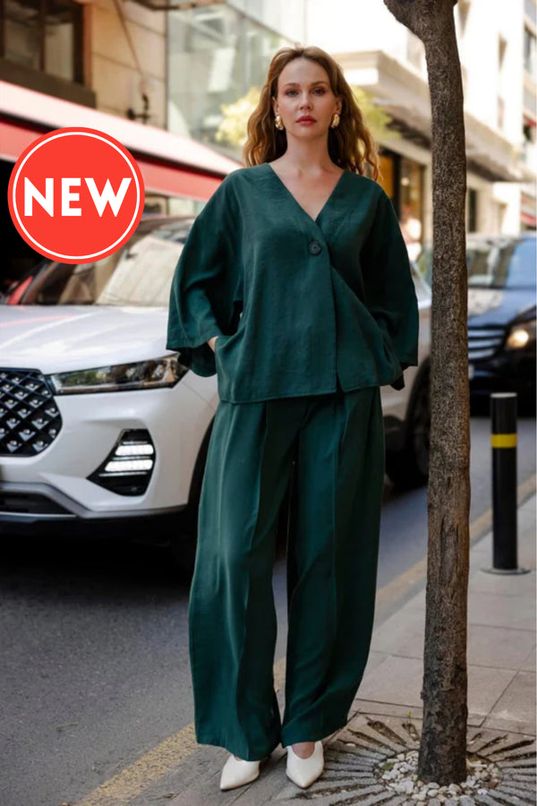 طقم بلوزة وبنطلون أخضر زمردي