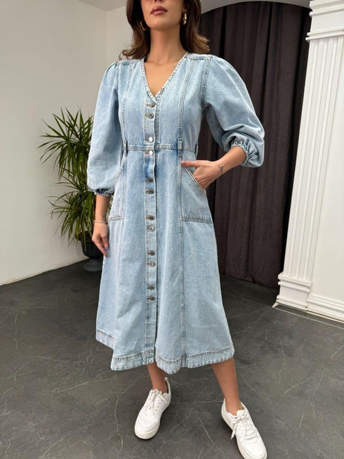 فستان جينز فاتح