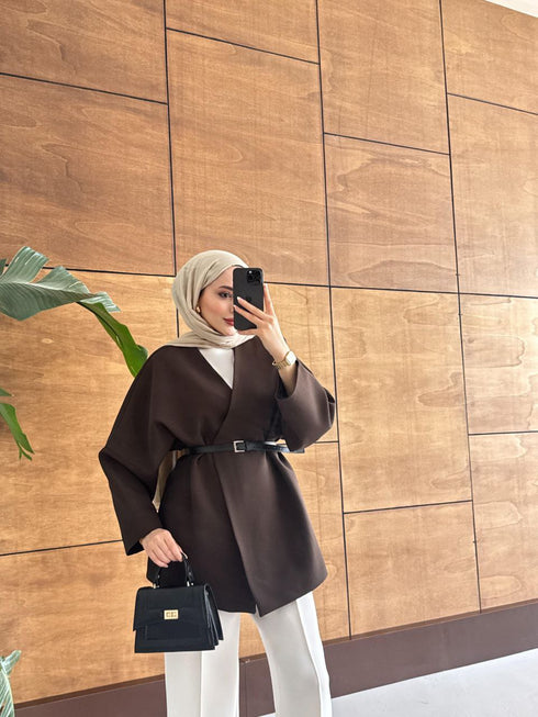 جاكيت خريفي أنيق مع حزام جلد – بألوان متعددة