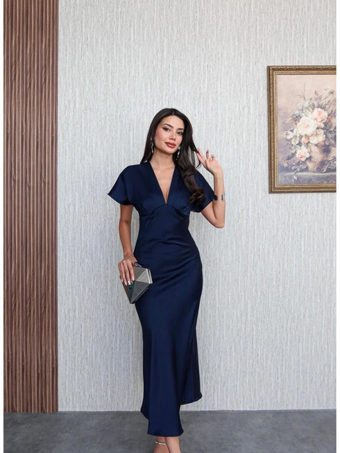 فستان ساتان متوسط الطول