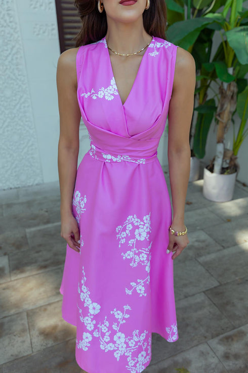 فستان وردي بلا أكمام بنقشة زهرية