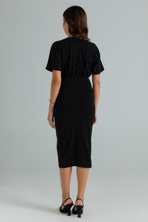 فستان منقط بأكمام واسعة